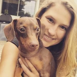 Meet your Posher, Lauren